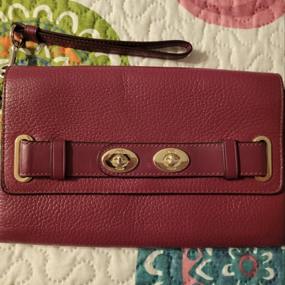 Coach organizer wristlet